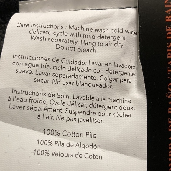 ONLY 2 LEFT! NWT AVANTI GHOST BLACK AND WHITE HALLOWEEN BATH MAT/RUG - Picture 7 of 8